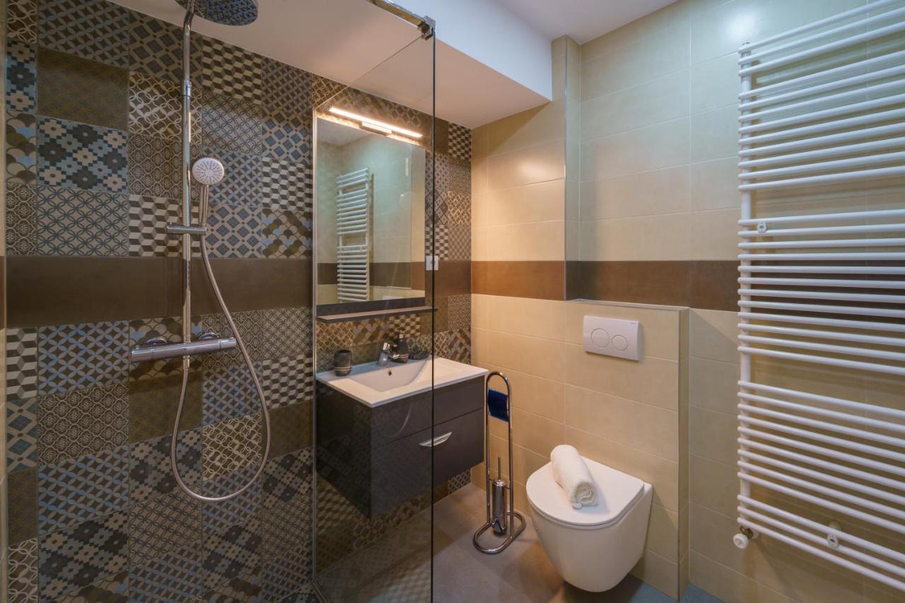 Main Square 5 Star Luxury Apartment With View Cluj-Napoca Eksteriør billede